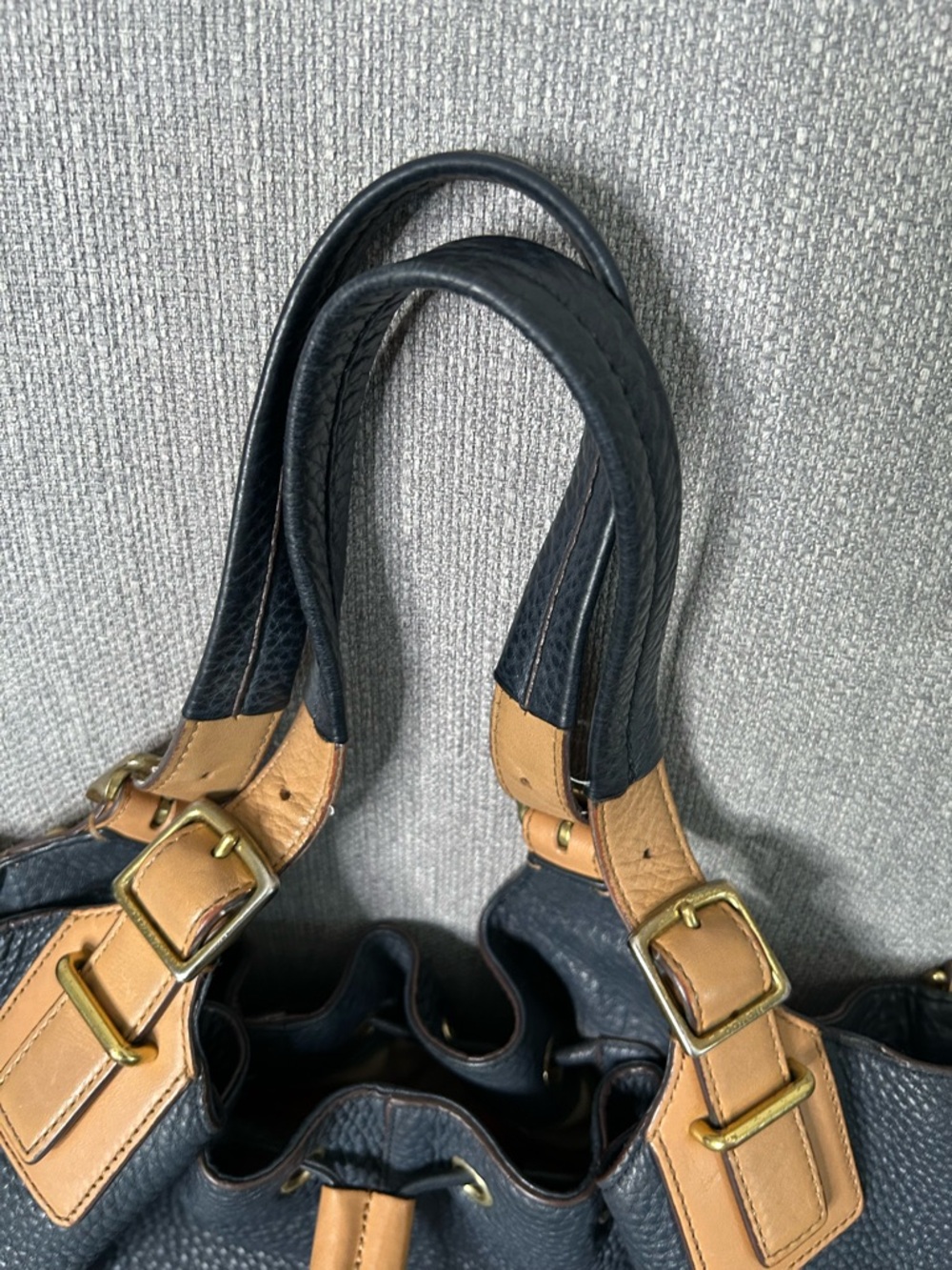 Coach Legacy Drawstring XL Shoulder Bag in navy pebbled leather - Picture 8 of 16